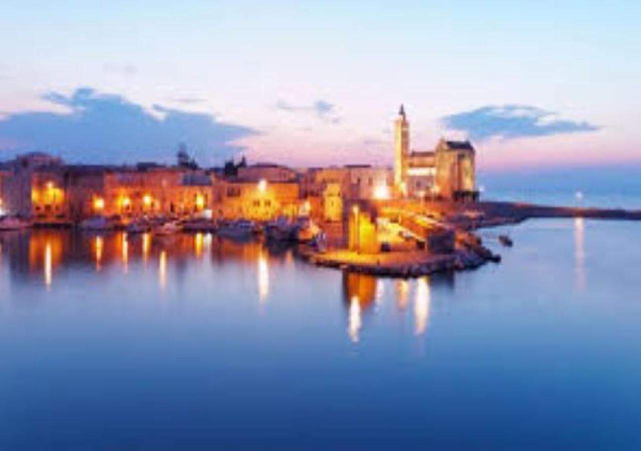 Casa Vacanza -Trani Centro Eksteriør billede